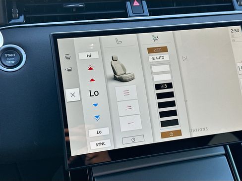 Used 2025 Land Rover Range Rover Evoque S image 23