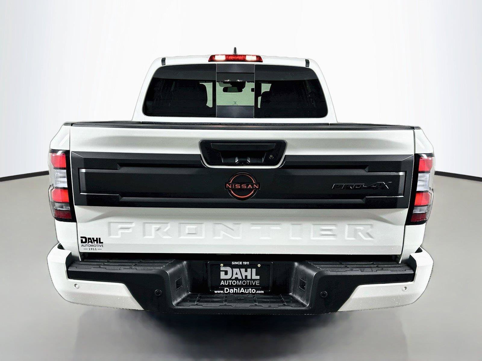 Used 2026 Nissan Frontier PRO-4X AWD/4WD image 12