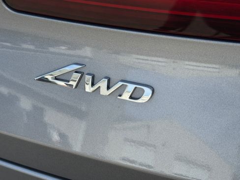 Used 2024 Genesis GV80 2.5T w/ Advanced Package AWD/4WD image 8