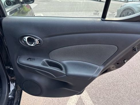 Used 2015 Nissan Versa SV FWD image 16