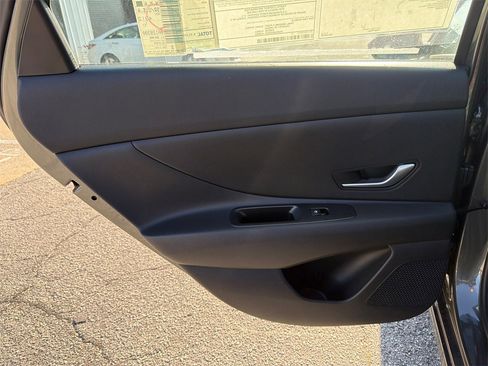 New 2026 Hyundai Elantra SE image 21