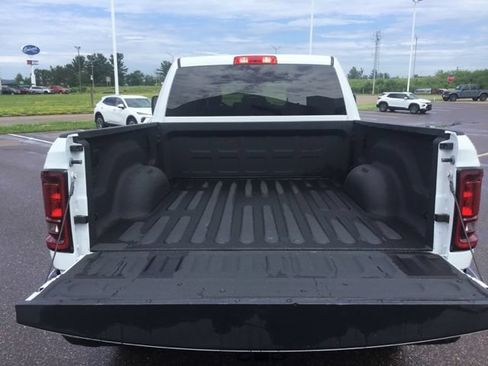 Used 2026 RAM 2500 Big Horn AWD/4WD image 8