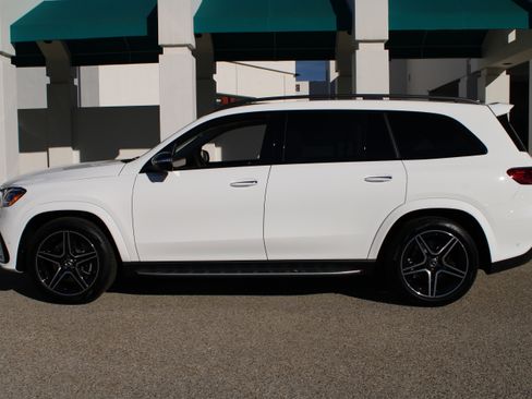 New 2026 Mercedes-Benz GLS 450 4MATIC image 10
