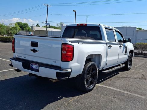 Used 2018 Chevrolet Silverado 1500 Custom w/ Custom Value Package AWD/4WD image 11