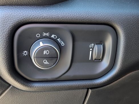 New 2025 RAM 2500 Big Horn AWD/4WD image 20