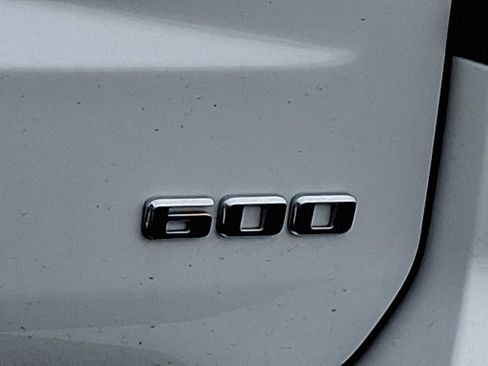 Used 2021 Cadillac Escalade Premium Luxury w/ Performance Package image 31