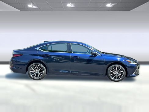 Certified 2024 Lexus ES 350 w/ Premium Package FWD image 8