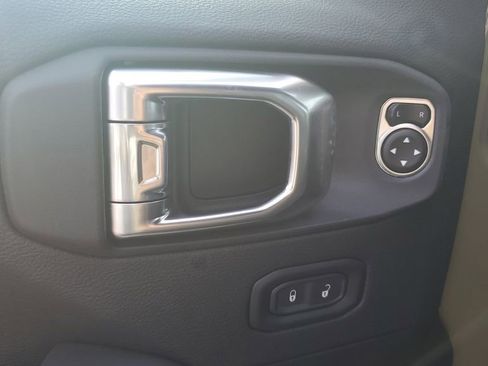 New 2026 Jeep Wrangler Unlimited Rubicon w/ Steel Bumper Group image 20