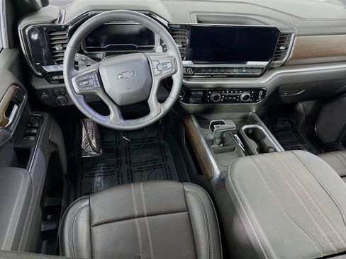 Certified 2025 Chevrolet Silverado 1500 High Country w/ Midnight Edition image 23