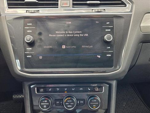 Used 2019 Volkswagen Tiguan S FWD image 10