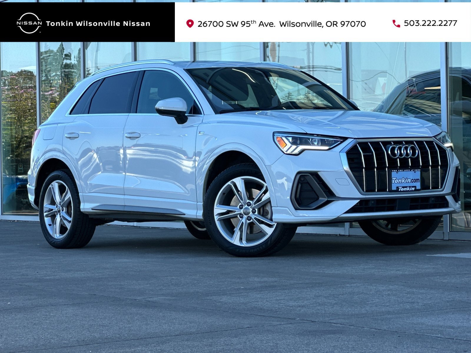 Used 2020 Audi Q3 2.0T Premium Plus w/ Premium Plus Package AWD/4WD image 1