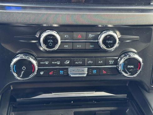 New 2026 Ford F250 Platinum w/ FX4 Off-Road Package image 13