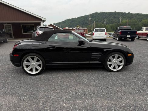 Used 2006 Chrysler Crossfire Convertible RWD image 28