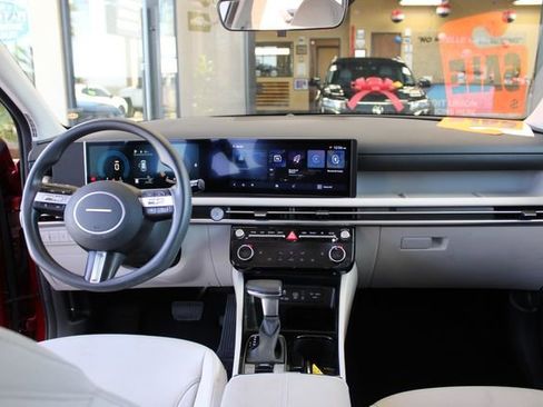 Used 2025 Hyundai Tucson SEL AWD/4WD image 10
