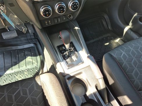 Used 2025 Mitsubishi Outlander Sport LE image 59