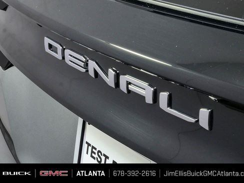 New 2026 GMC Acadia Denali w/ Super Cruise Package FWD image 38