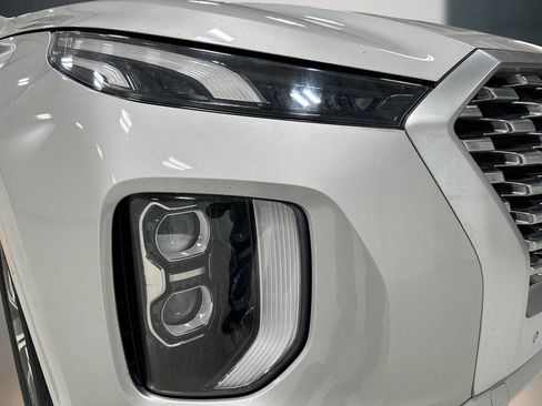 Used 2022 Hyundai Palisade Limited w/ Cargo Package FWD image 12