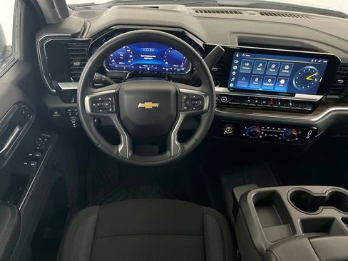 Used 2023 Chevrolet Silverado 1500 LT AWD/4WD image 31