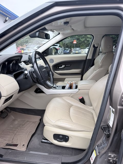 Used 2016 Land Rover Range Rover Evoque SE AWD/4WD image 6