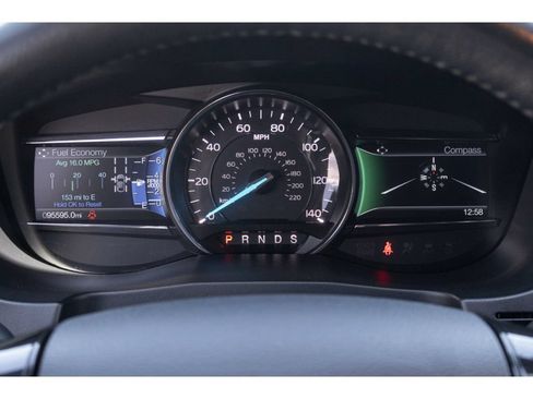 Used 2018 Ford Explorer XLT w/ Equipment Group 202A AWD/4WD image 24