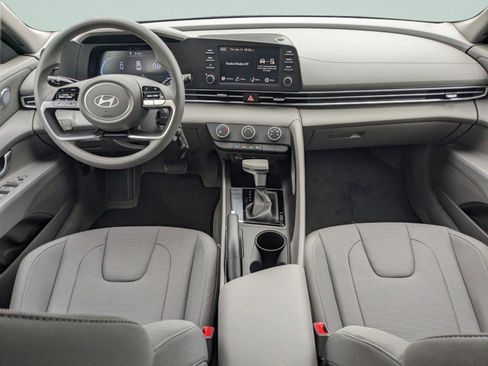 New 2026 Hyundai Elantra SE FWD image 11