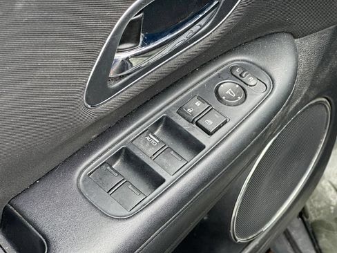 Used 2018 Honda HR-V EX image 18