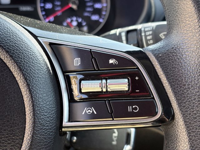 Used 2023 Kia Forte LXS FWD image 13