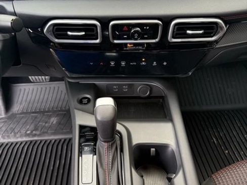 New 2026 Nissan Sentra SR w/ Floor Mat Package FWD image 13