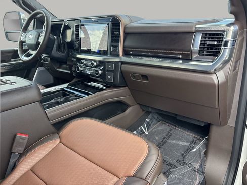 Used 2025 Ford F250 King Ranch w/ Chrome Package image 10