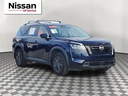 Certified 2022 Nissan Pathfinder SV w/ SV Black Package