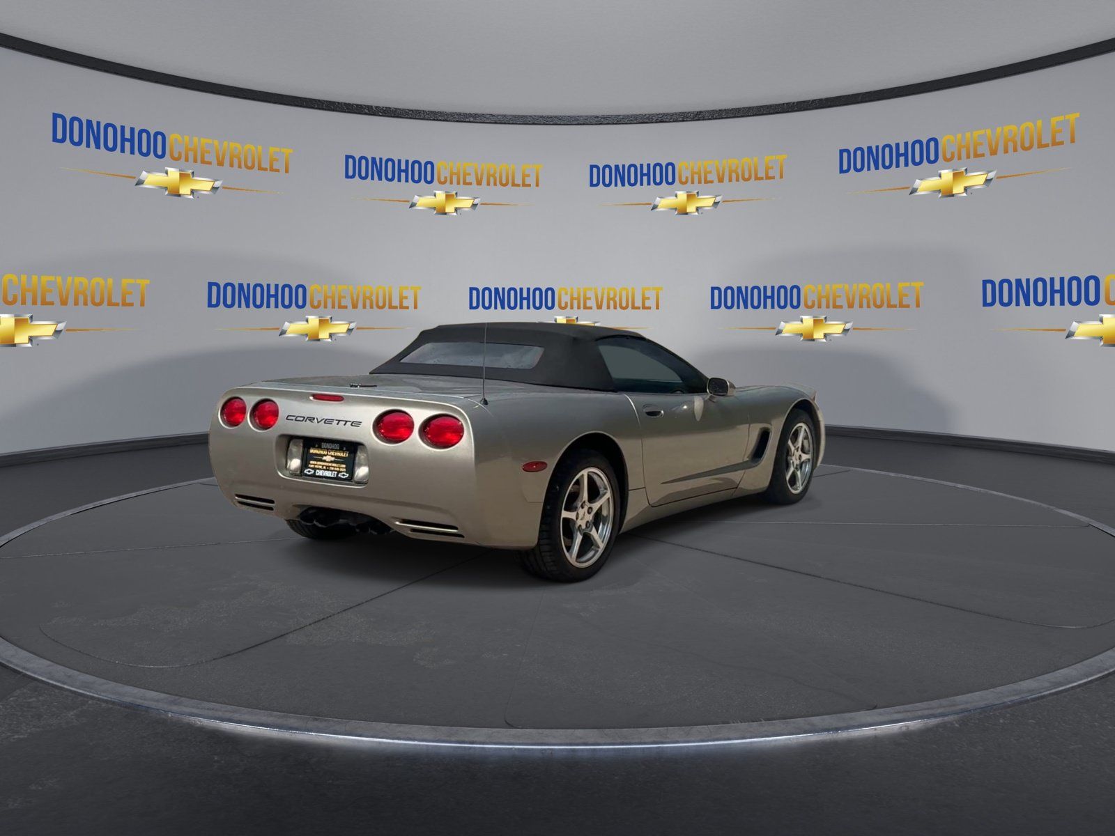 Used 2000 Chevrolet Corvette Convertible w/ Performance Handling Pkg RWD image 8