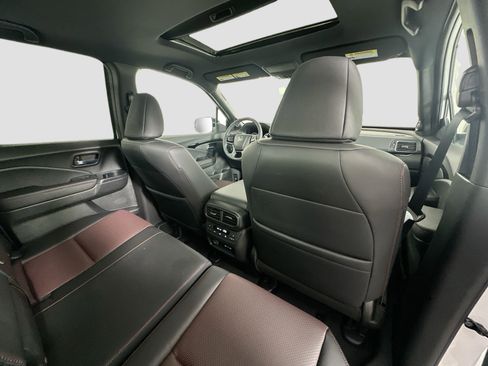 New 2025 Honda Ridgeline Black Edition image 23