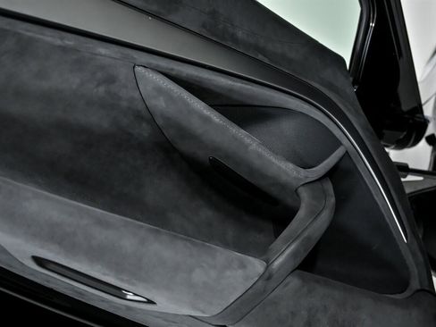 Used 2018 McLaren 720S image 23