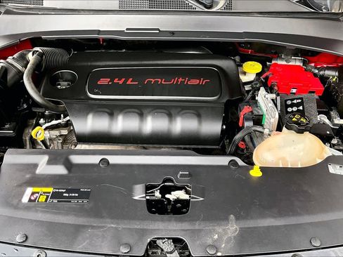 Used 2021 Jeep Compass Latitude image 32