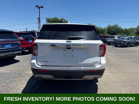 Used 2023 Ford Explorer Limited w/ Limited Technology Package AWD/4WD image 3