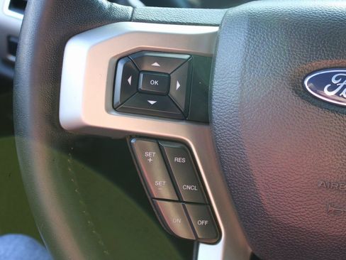 Used 2020 Ford F250 Lariat w/ Lariat Value Package image 31