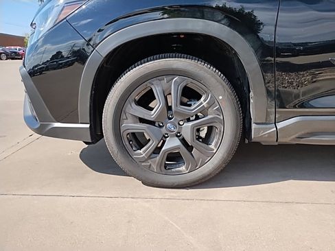 Certified 2025 Subaru Ascent Bronze Edition image 14