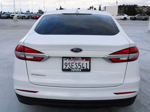 Used 2020 Ford Fusion S image 4