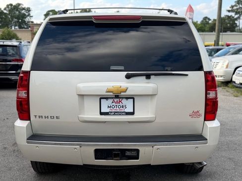 Used 2013 Chevrolet Tahoe LTZ AWD/4WD image 7
