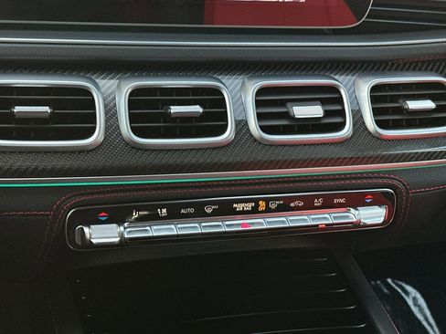 Certified 2022 Mercedes-Benz GLE 53 AMG 4MATIC image 19