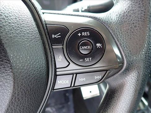 Used 2021 Toyota Corolla LE FWD image 14