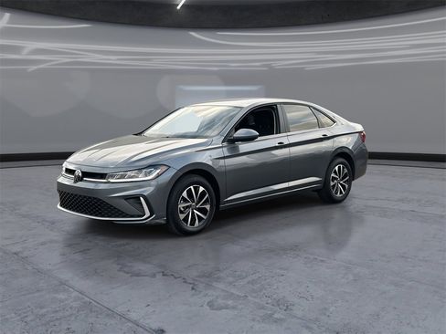 Certified 2025 Volkswagen Jetta S image 3