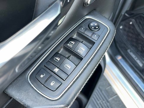 Used 2019 RAM 1500 Limited image 14