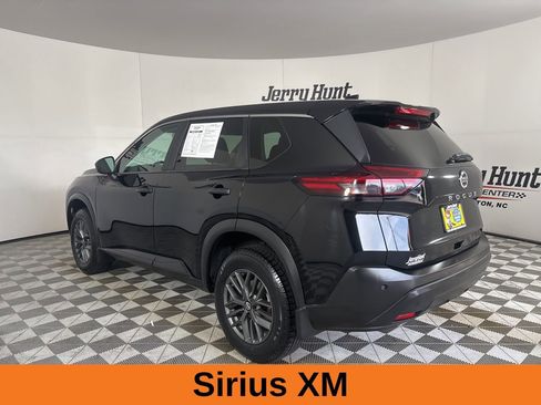 Used 2021 Nissan Rogue S image 8