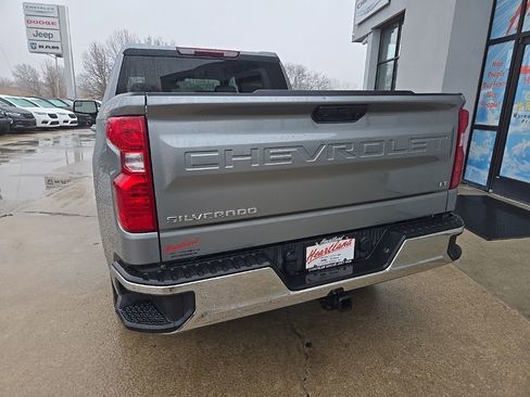 Used 2025 Chevrolet Silverado 1500 LT AWD/4WD image 8