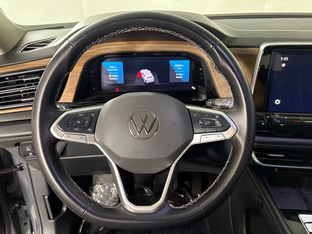 Used 2024 Volkswagen Atlas SE FWD image 25