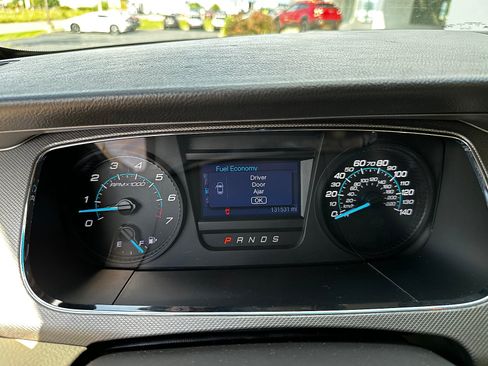 Used 2013 Ford Taurus SE FWD image 15