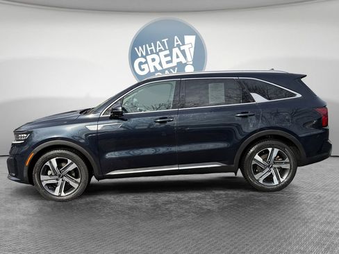 Certified 2022 Kia Sorento SX Prestige w/ Panoramic Sunroof Package image 7