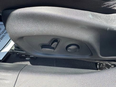 Used 2022 Jeep Compass Latitude image 12