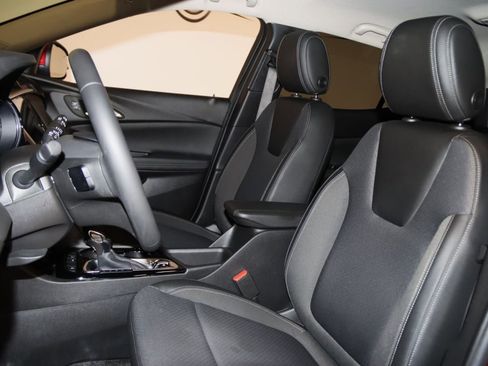 Used 2023 Buick Encore GX Select w/ Sport Touring Package image 36